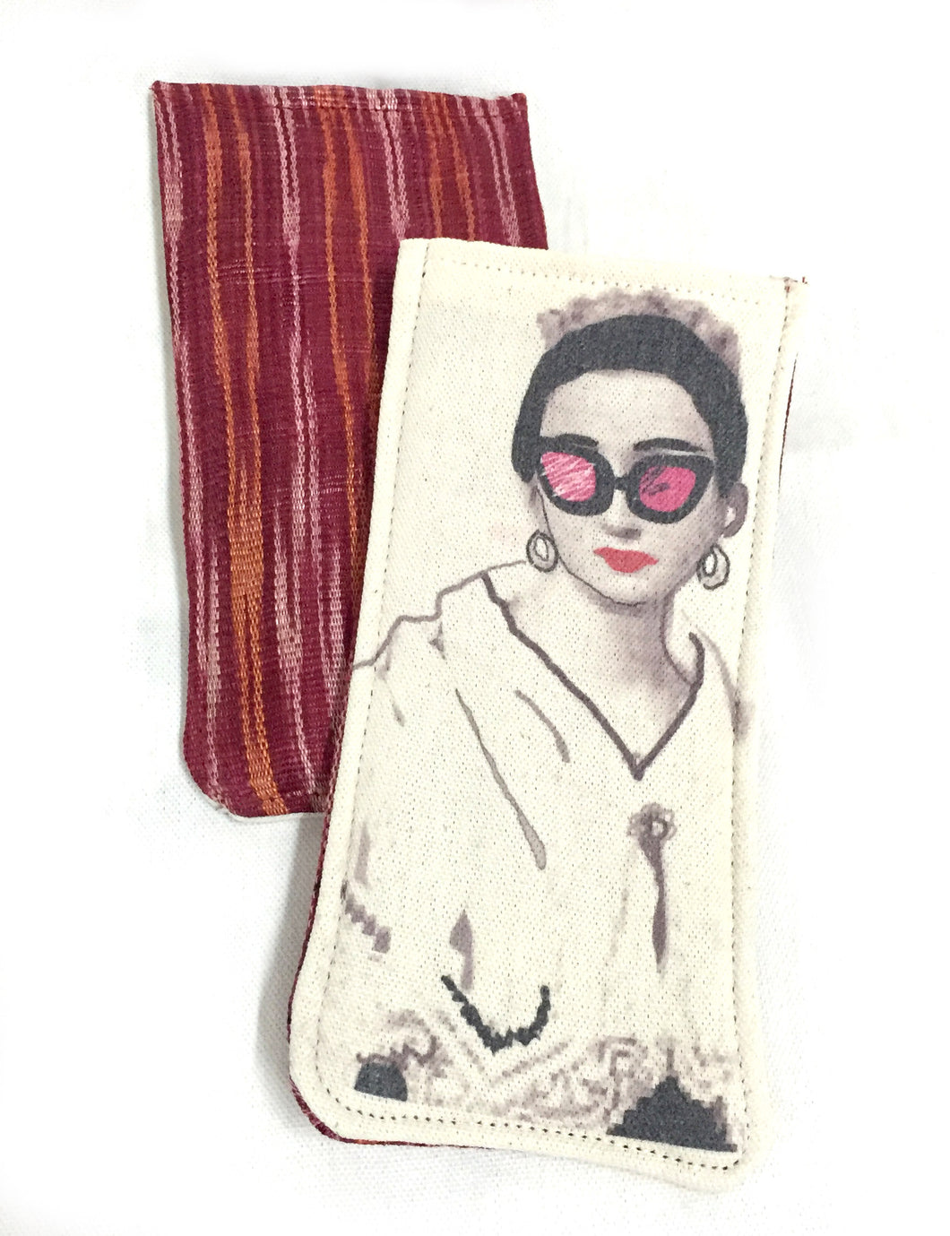 Eyeglass pouch - Maria Clara