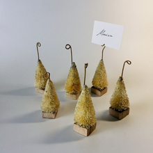 Load image into Gallery viewer, Christmas Tree Placecard Holder
