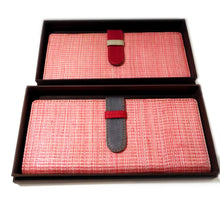 Load image into Gallery viewer, T&#39;Nalak Checkbook Holder
