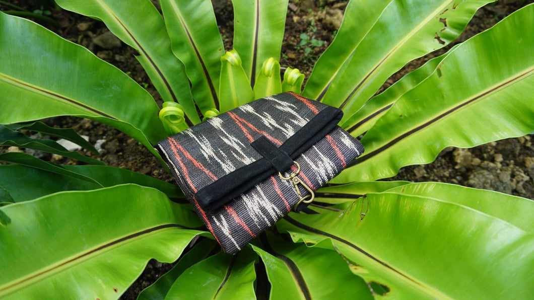 T'nalak Sling Bag